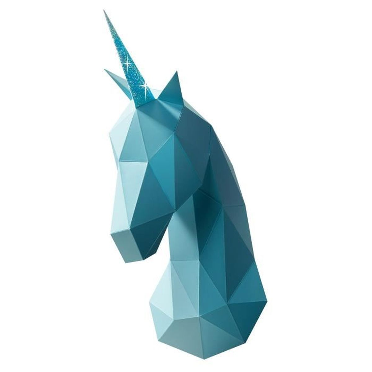 Una testa di unicorno geometrica blu con un corno scintillante.