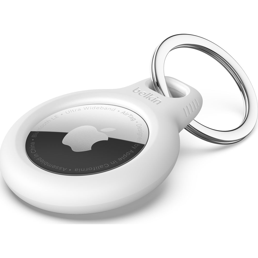 Un AirTag Belkin blanc avec un porte-clés argenté, sur fond blanc.