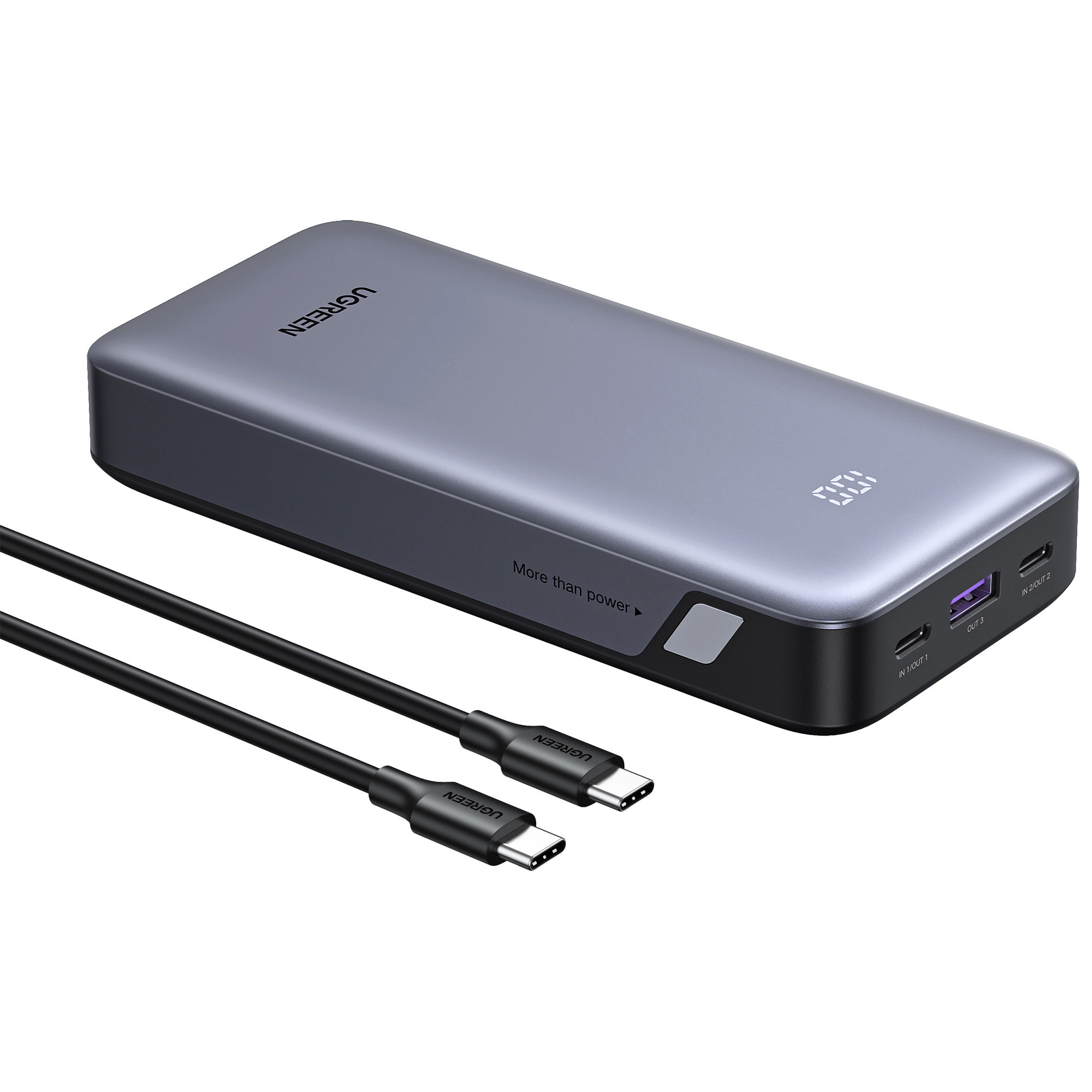 Szary power bank UGREEN z dwoma czarnymi kablami USB-C i jednym portem USB-A.