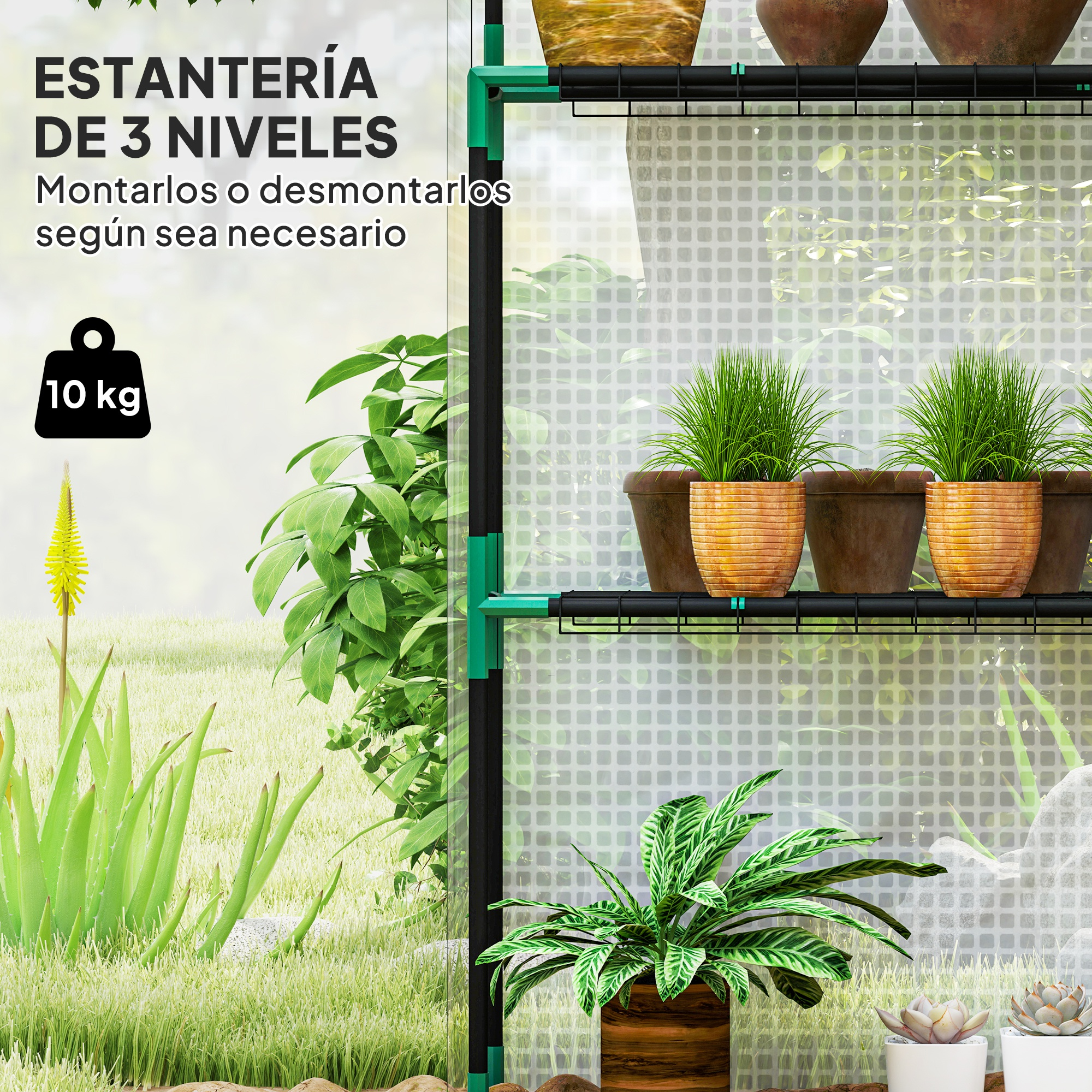 Un estante de 3 niveles con plantas en macetas, al aire libre en un césped.