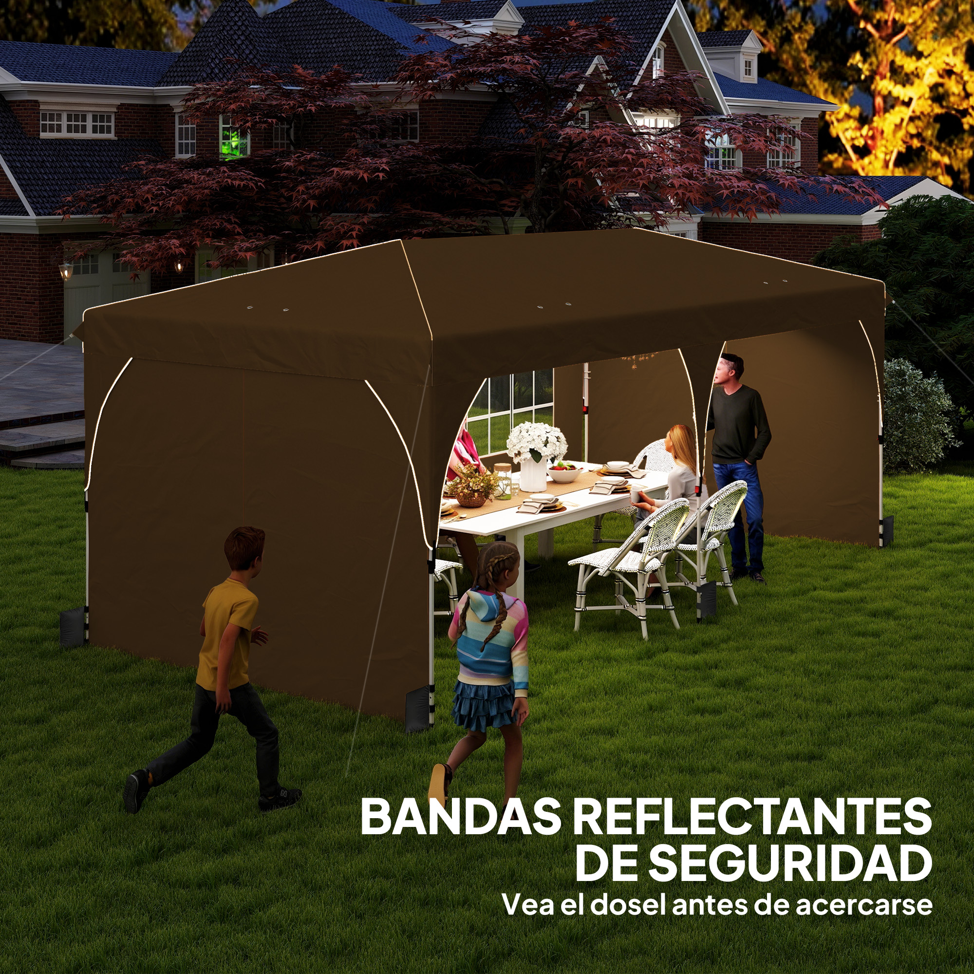 Una carpa marrón en un césped frente a una casa con luces. Hay personas sentadas dentro.