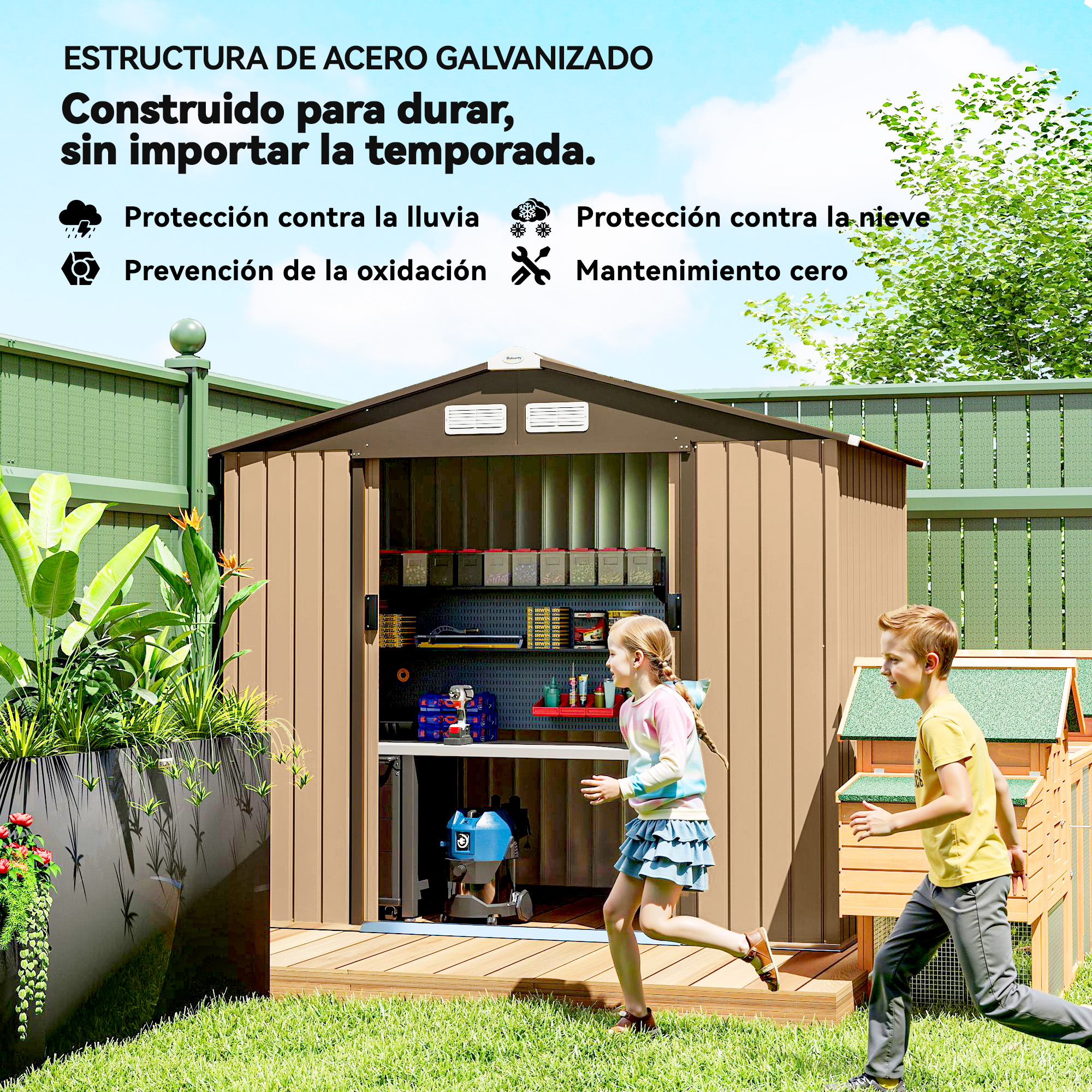 Niños corren en el césped frente a un cobertizo marrón y gallinero. Texto dice acero galvanizado.