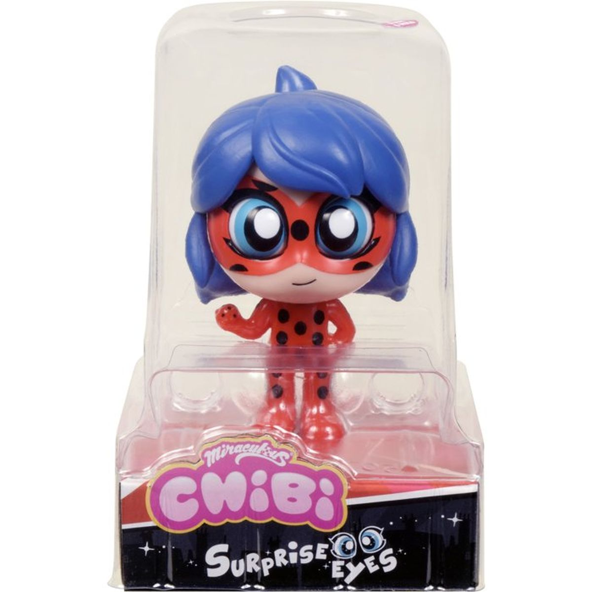 Eine kleine Ladybug-Figur mit blauen Haaren und roten Punkten auf dem Anzug.