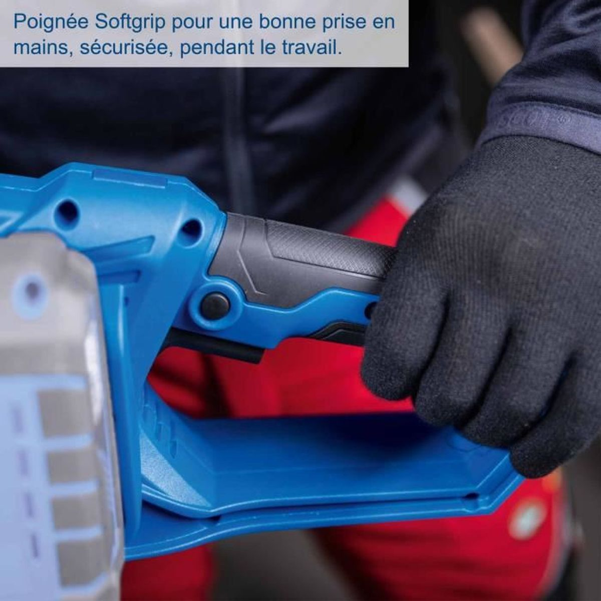 Eine Hand in einem schwarzen Handschuh hält einen blauen Werkzeuggriff.