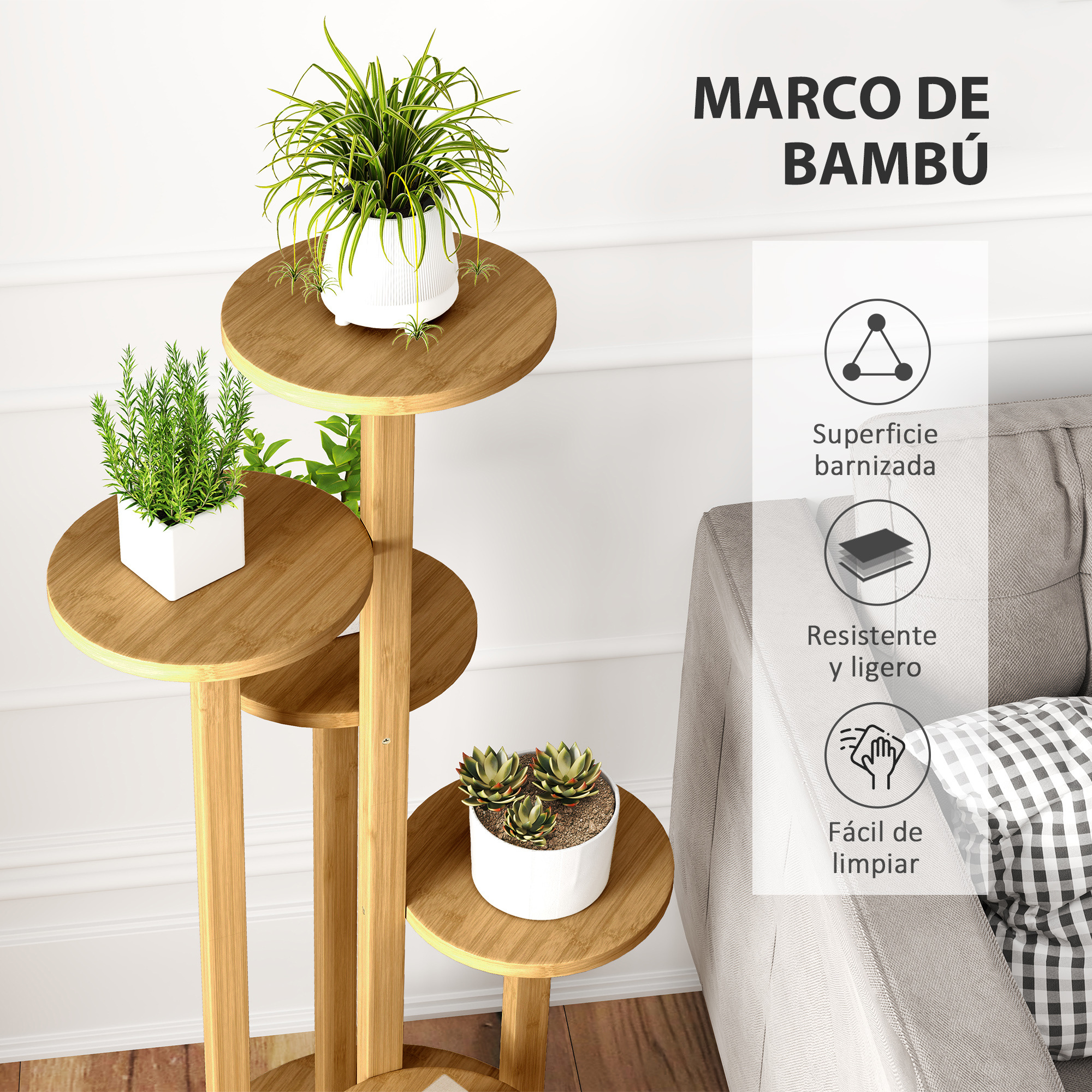 Un soporte de plantas de bambú con cuatro niveles redondos y plantas en maceta.