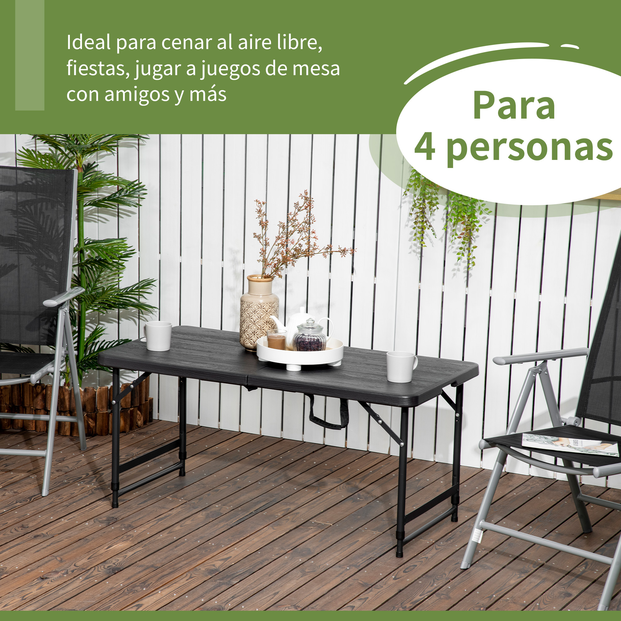 Mesa y sillas de patio, dispuestas para cuatro personas.