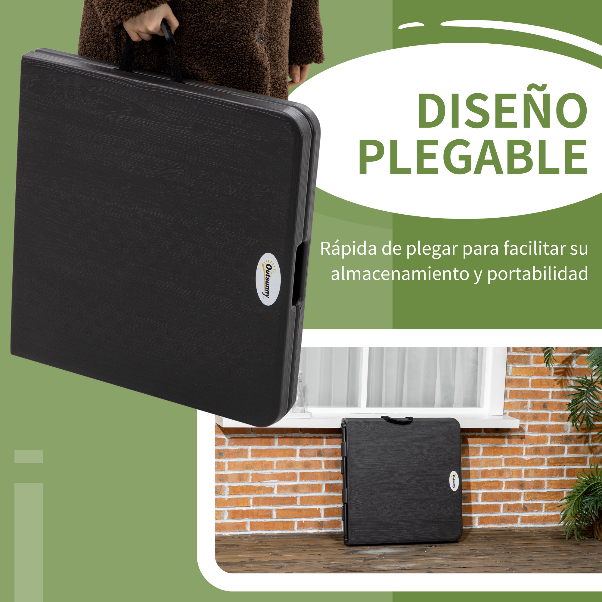 Una persona lleva una mesa plegable negra con asa.