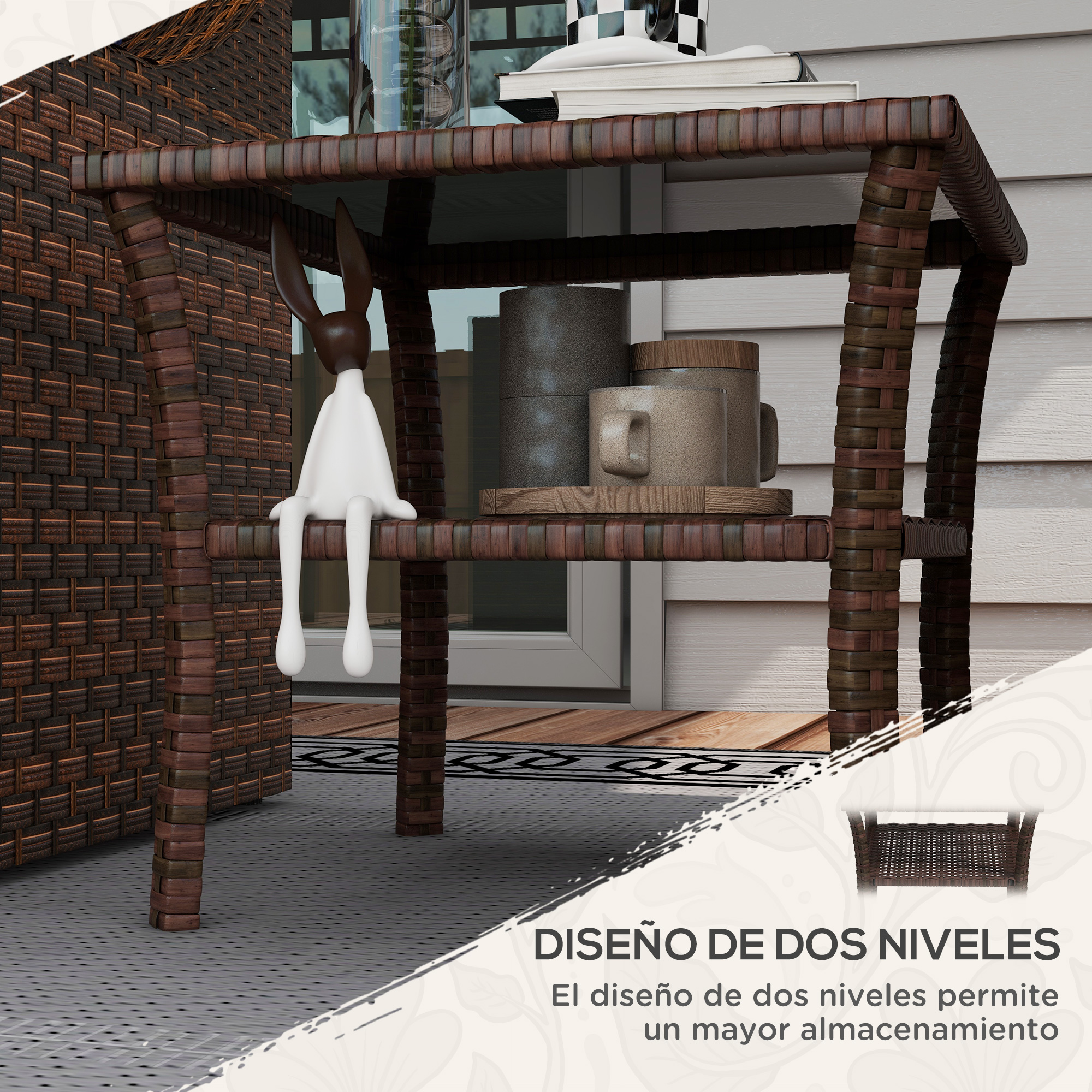 Mesa marrón de mimbre de dos niveles decorada con tazas y figura de conejo.