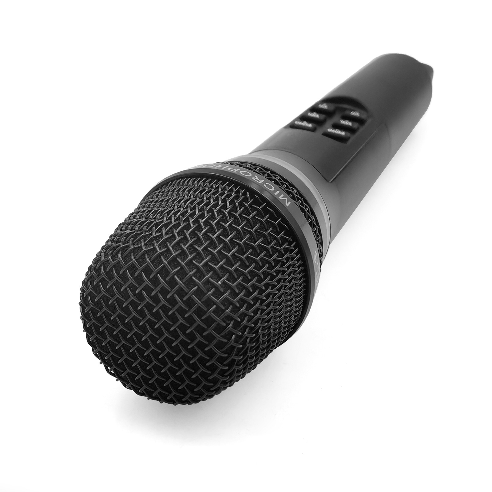 Czarny mikrofon z siatkową głowicą i przyciskami leży na białej powierzchni.