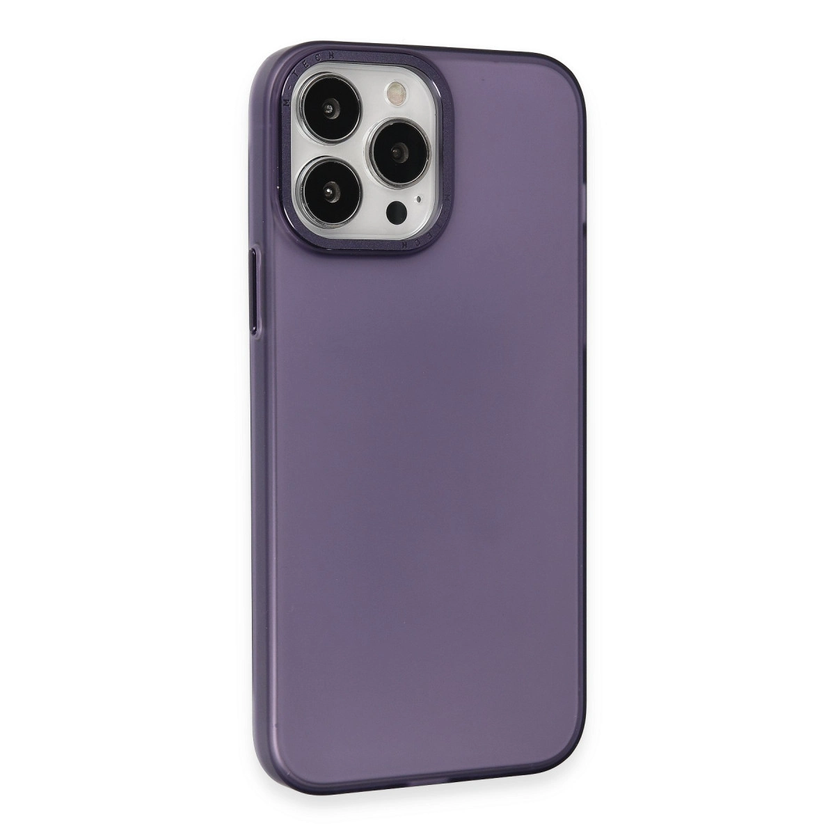Üç kamera lensli mor telefon kılıfı.