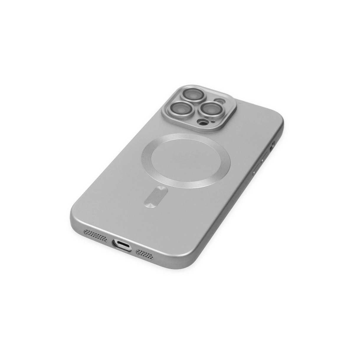 Beyaz arka plan üzerinde kamera lensleri ve şarj halkası bulunan gümüş telefon.