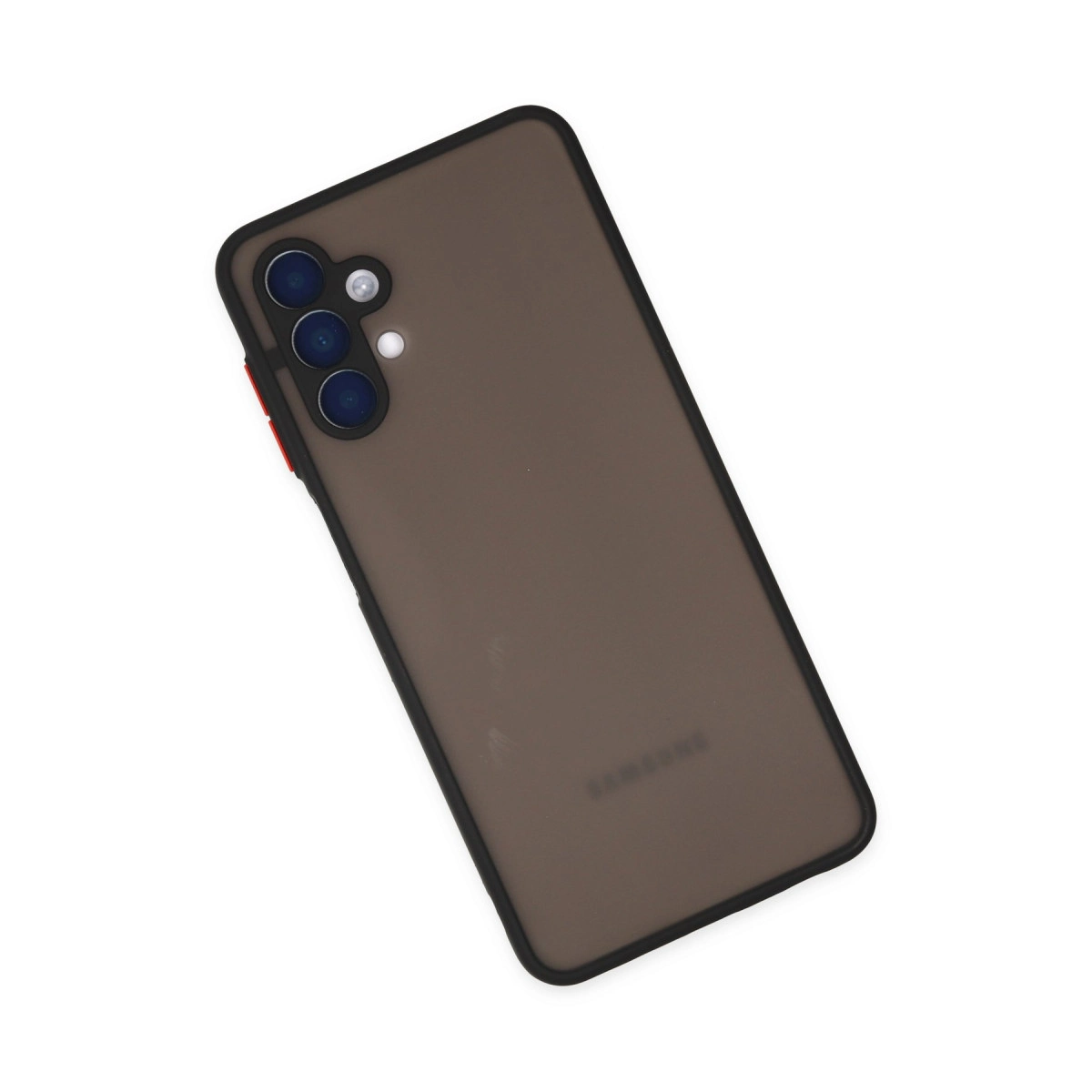 Siyah çerçeveli, sol tarafta üçlü kamerası olan kahverengi telefon kılıfı.