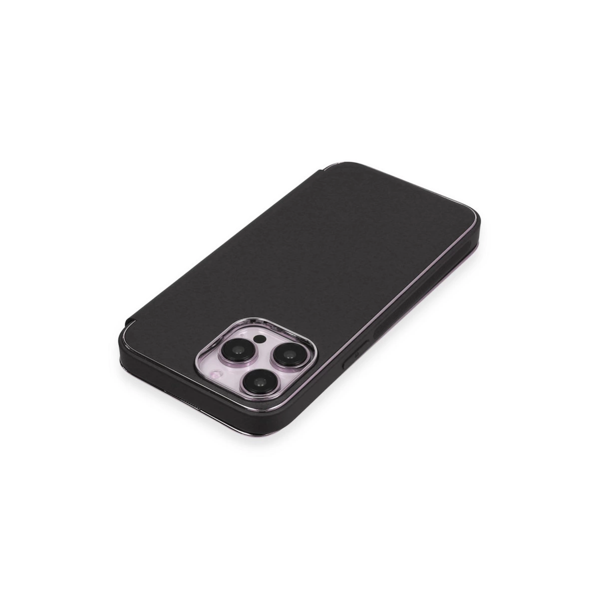 Üç kamera lensli siyah telefon kılıfı, beyaz zeminde.