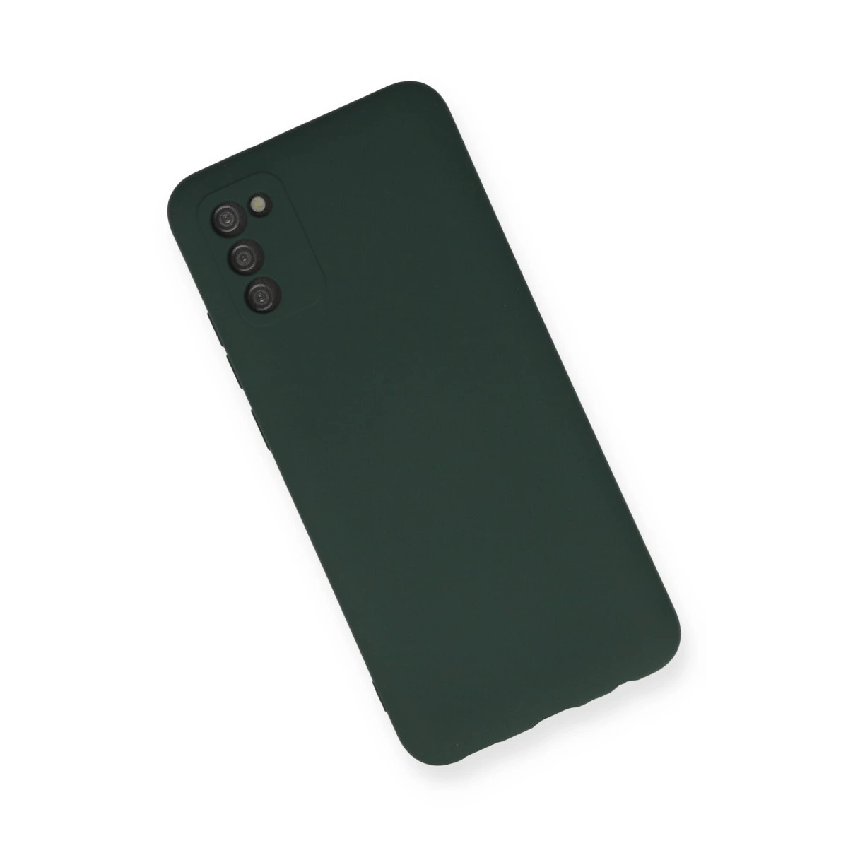 Üç kamera lensli koyu yeşil telefon kılıfı, beyaz arka plan üzerinde.