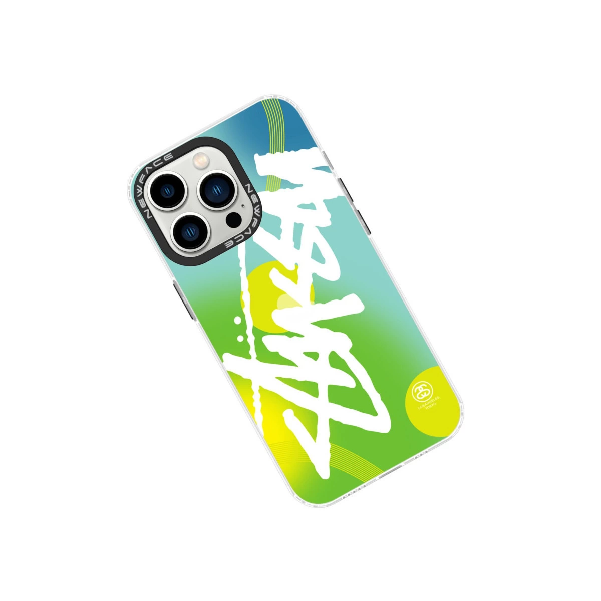 Mavi-yeşil geçişli iPhone kılıfı, Stussy logosu ve kamera kesiği.