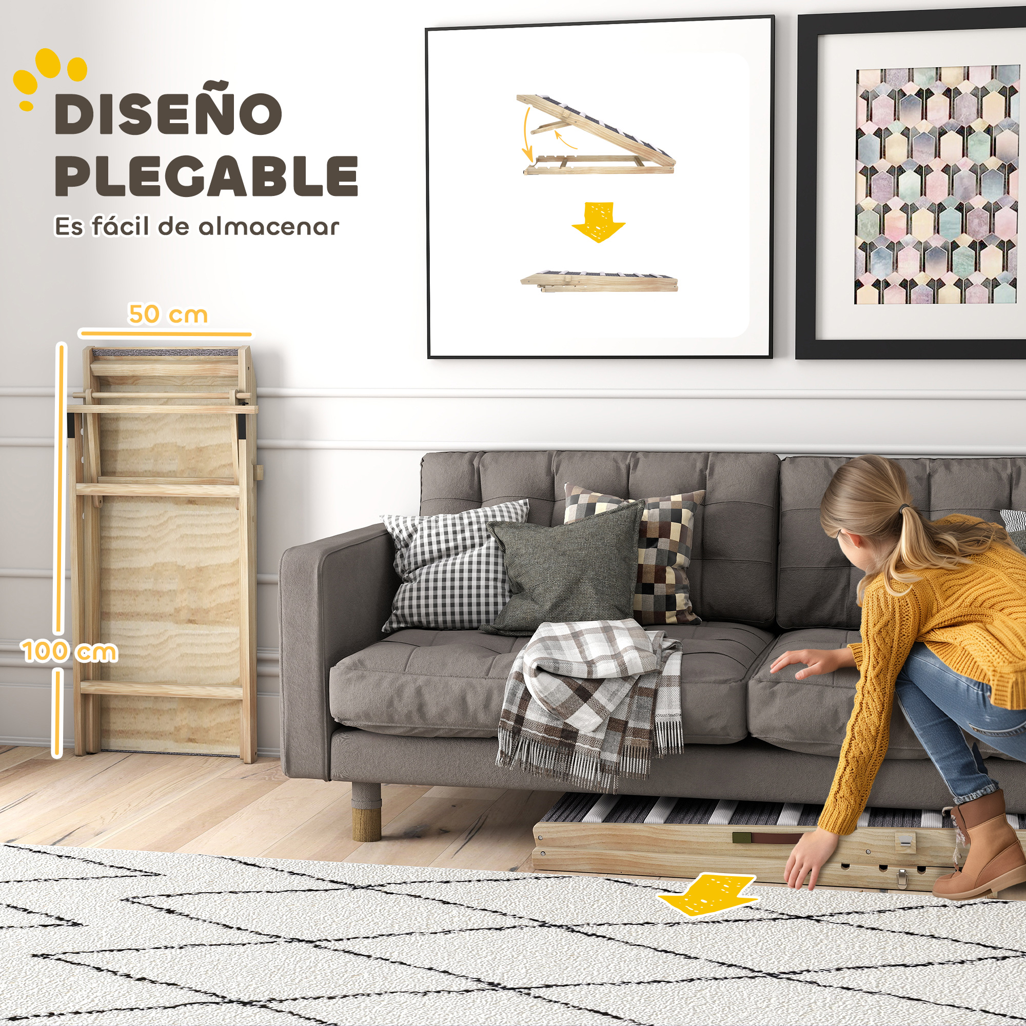 Una niña dobla un estante de madera debajo de un sofá decorado con cojines y manta.