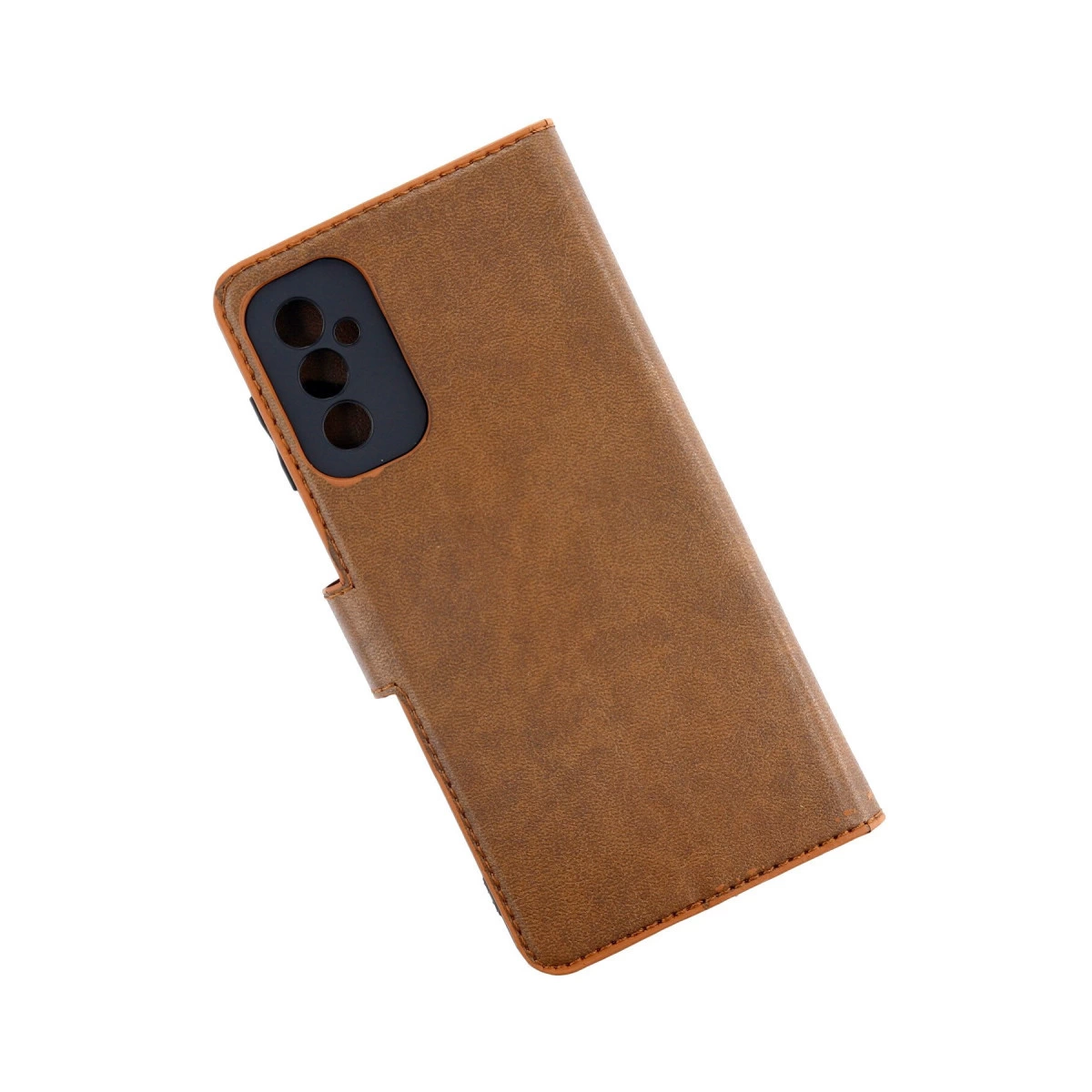 Kamera kesimli kahverengi telefon kılıfı.
