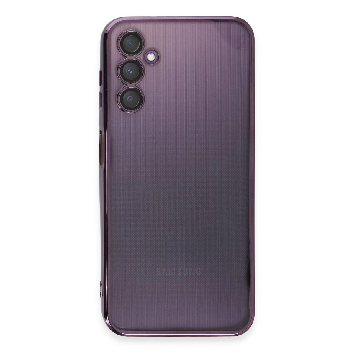 Üç kameralı, dikey dokulu mor Samsung telefon.