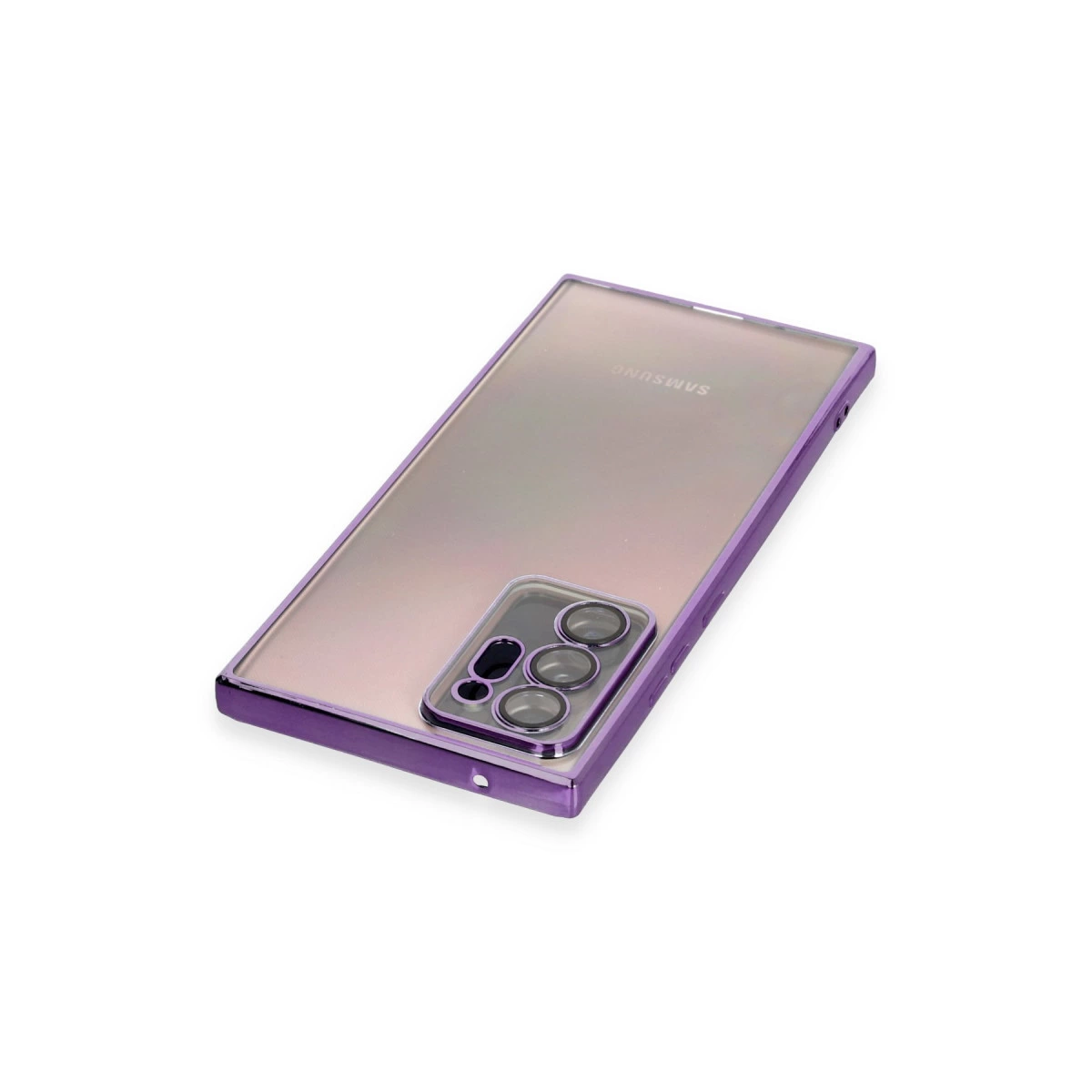 Şeffaf arka ve kamera kesimli mor telefon kılıfı.
