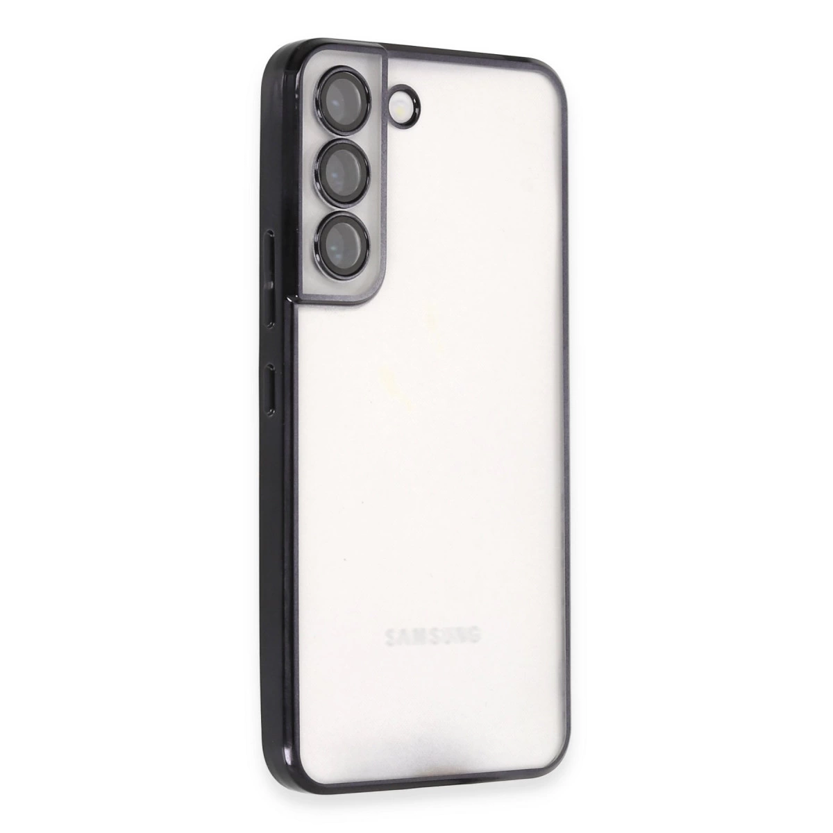 Üç kamera lensli, siyah çerçeveli şeffaf telefon kılıfı.