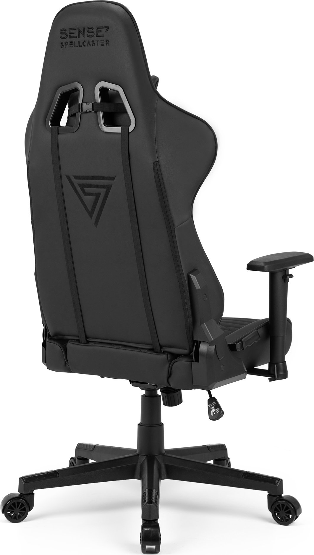 Silla gamer negra con texto "SENSE7 SPELLCASTER" y logo.