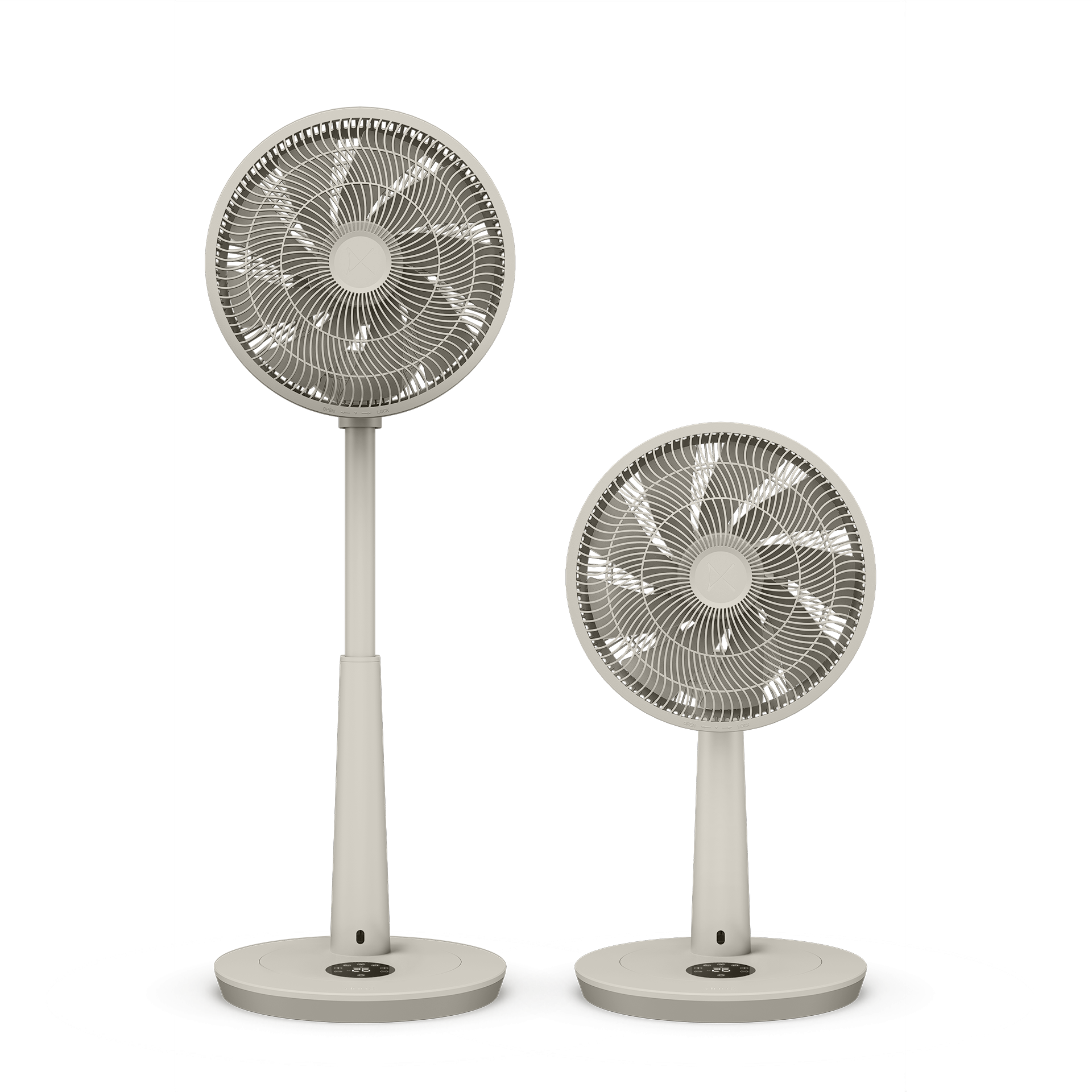 Deux ventilateurs sur pied blancs, l'un plus grand que l'autre, sur fond noir.