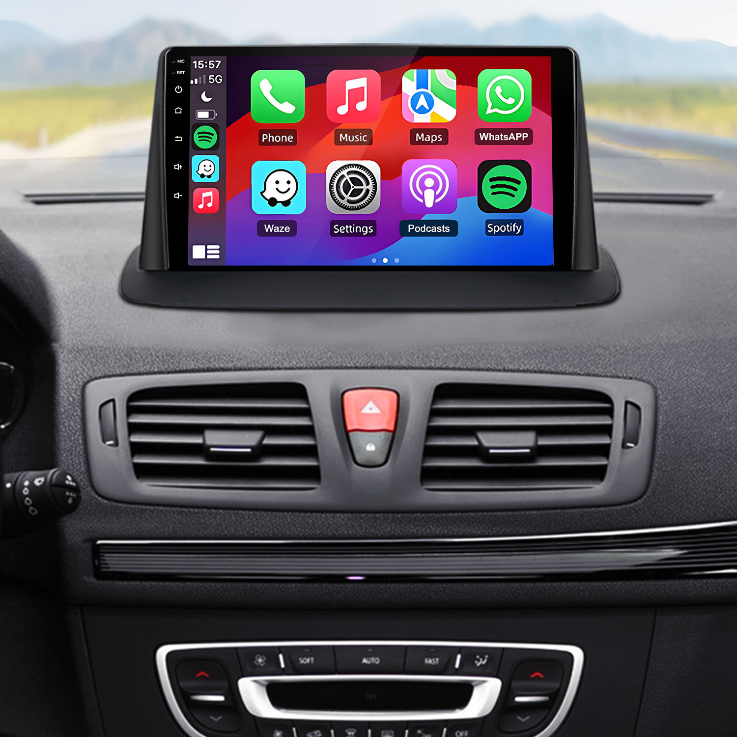 Ein Autoradio-Touchscreen zeigt App-Symbole wie Telefon, Musik und WhatsApp.