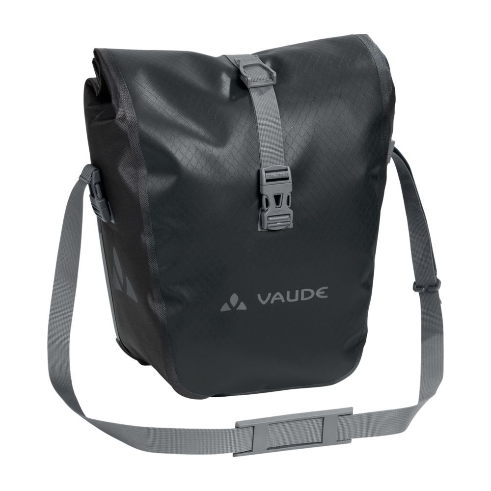 Borsa da bici VAUDE nera con tracolla e fibbia grigie.