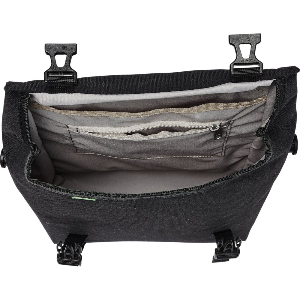 Sac noir ouvert avec poches intérieures et boucles.