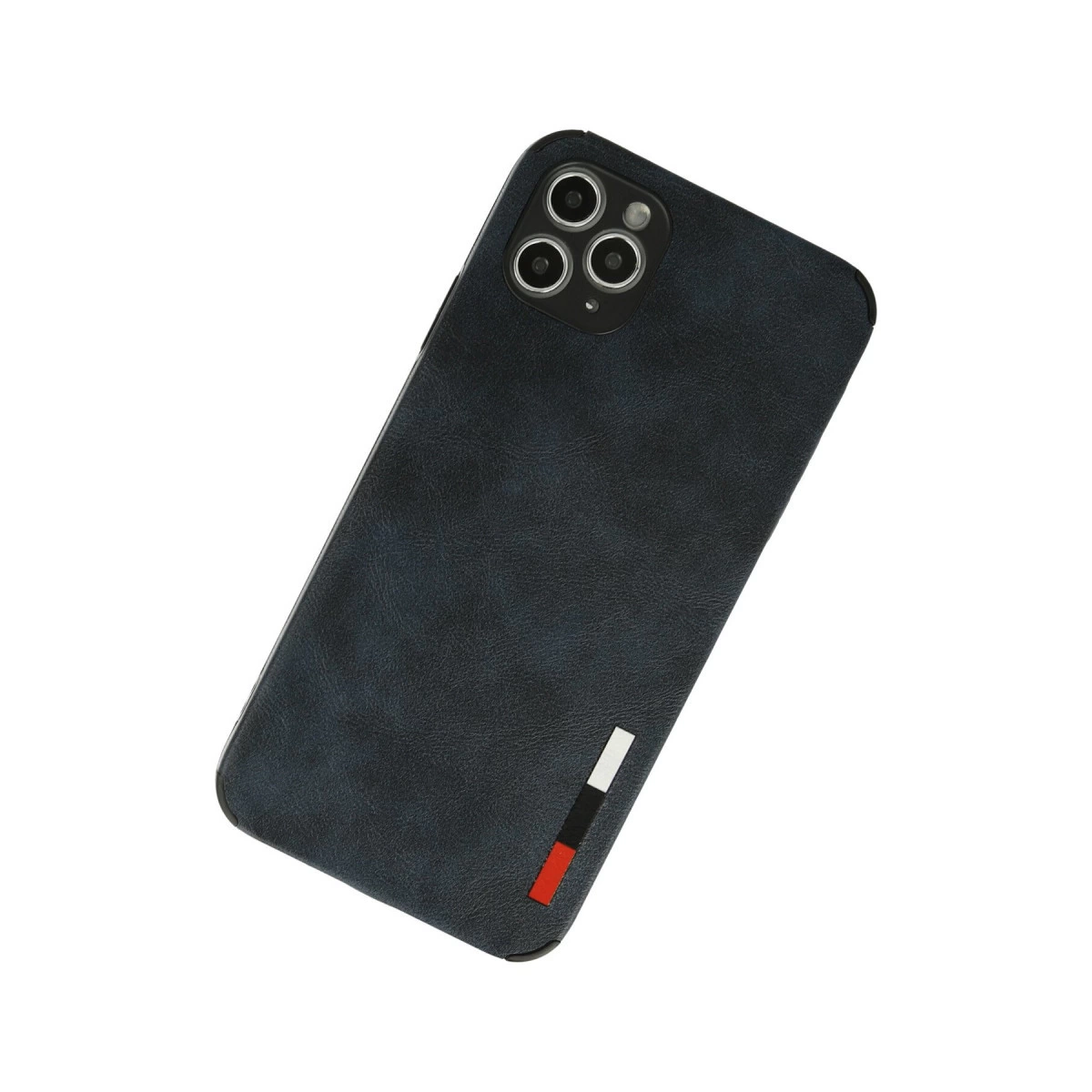 Üç kamera lensli ve renkli şeritli lacivert telefon kılıfı.