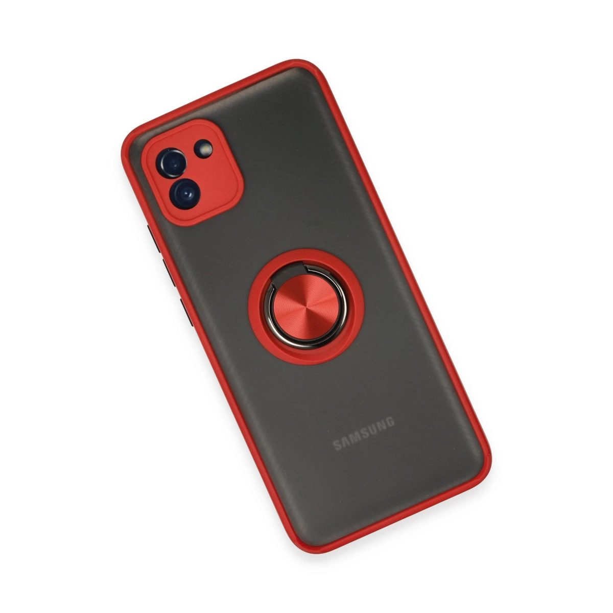 Kırmızı kenarlı ve kamera yuvalı koyu gri telefon kılıfı. Kırmızı halka tutucu bulunur.