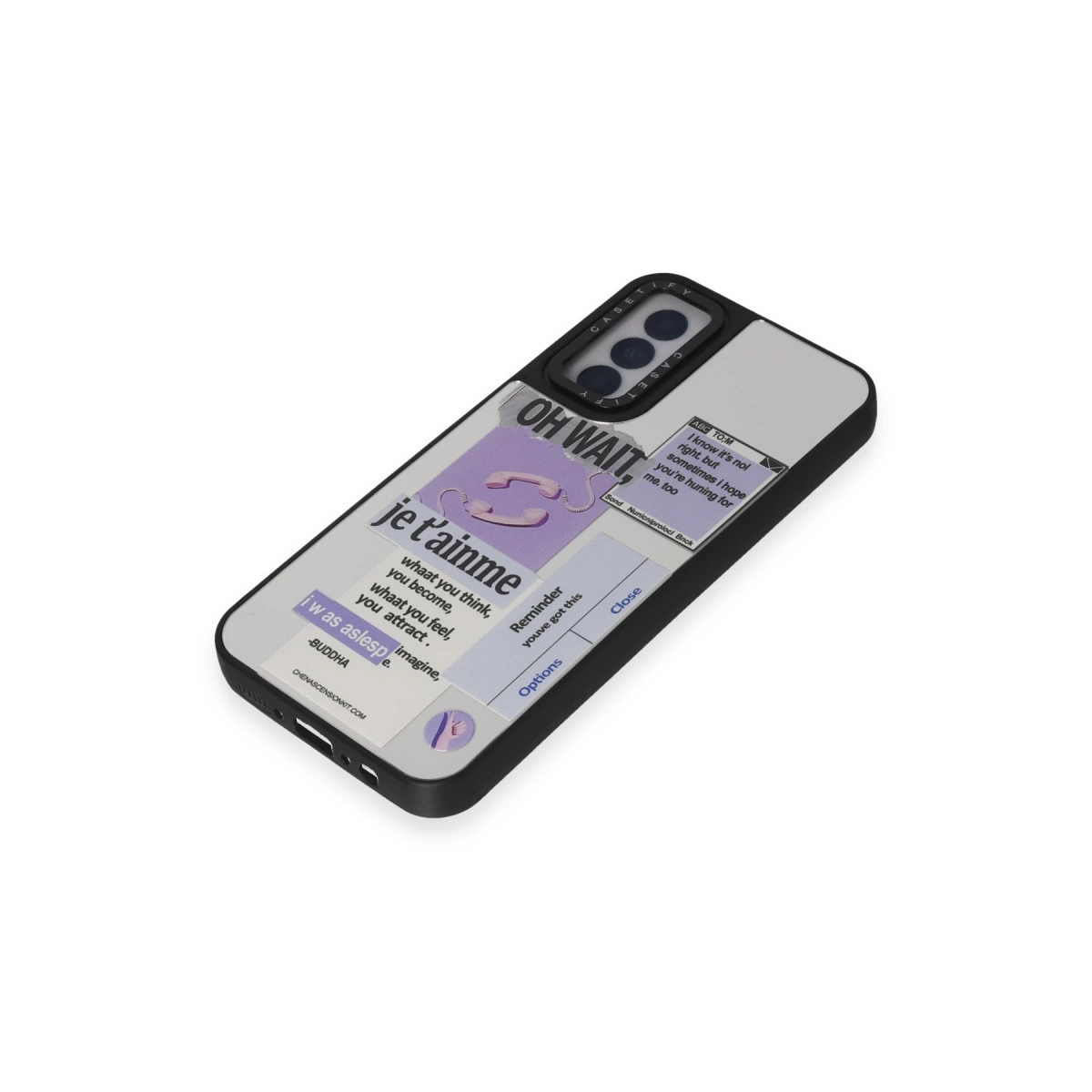 Üzerinde "OH WAIT" ve "je t'aime" gibi çıkartmalar bulunan bir telefon kılıfı.