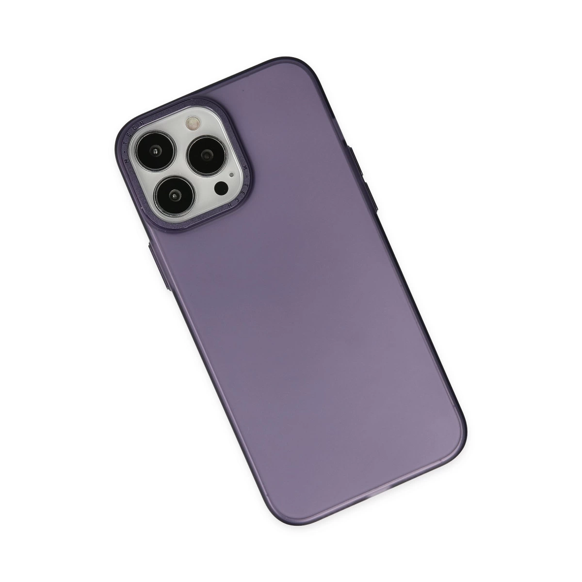Üçlü kameraya sahip mor iPhone kılıfı, yukarıdan görünüm.
