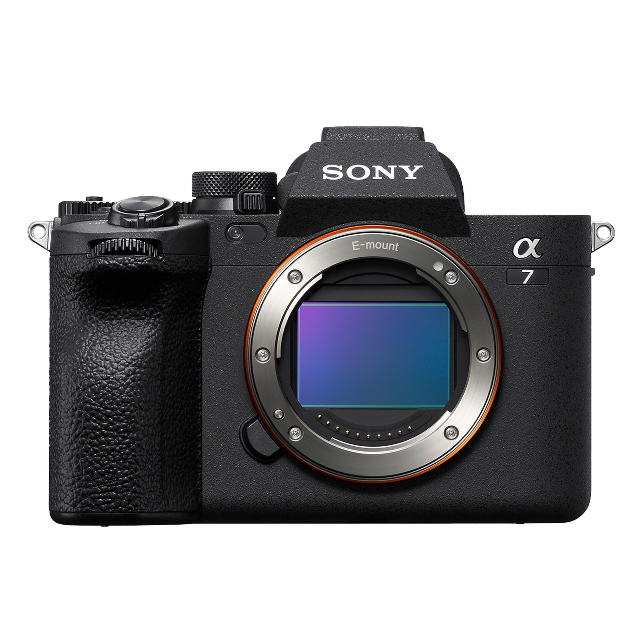 Een zwarte Sony Alpha 7 camera met E-mount, gericht op de lensvatting.