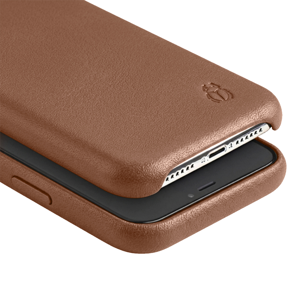 Custodia in pelle marrone con logo di insetto su smartphone.