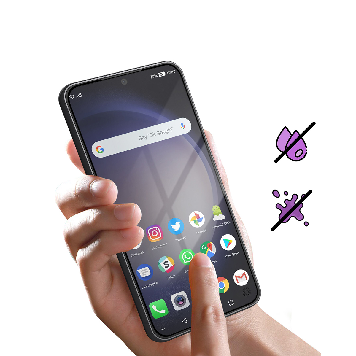 Une main tient un smartphone affichant des applications. Des icônes indiquent la résistance à l'eau et aux éclaboussures.