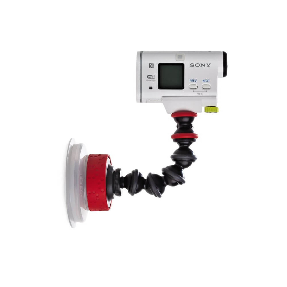 Una action camera Sony collegata a un treppiede flessibile Gorillapod con supporto a ventosa.