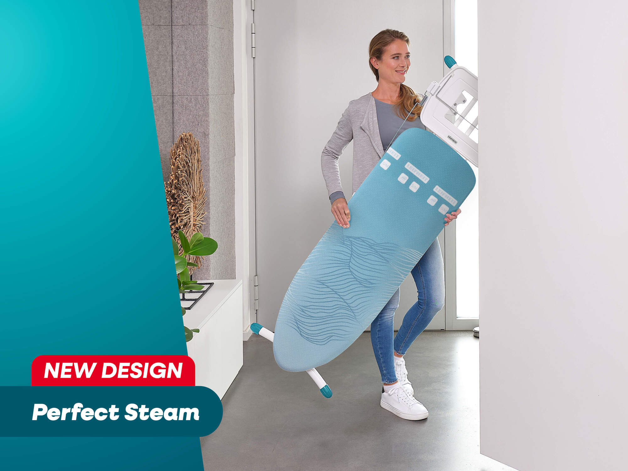 Frau mit Bügelbrett mit blauem Bezug und Wellenmuster, "New Design Perfect Steam"