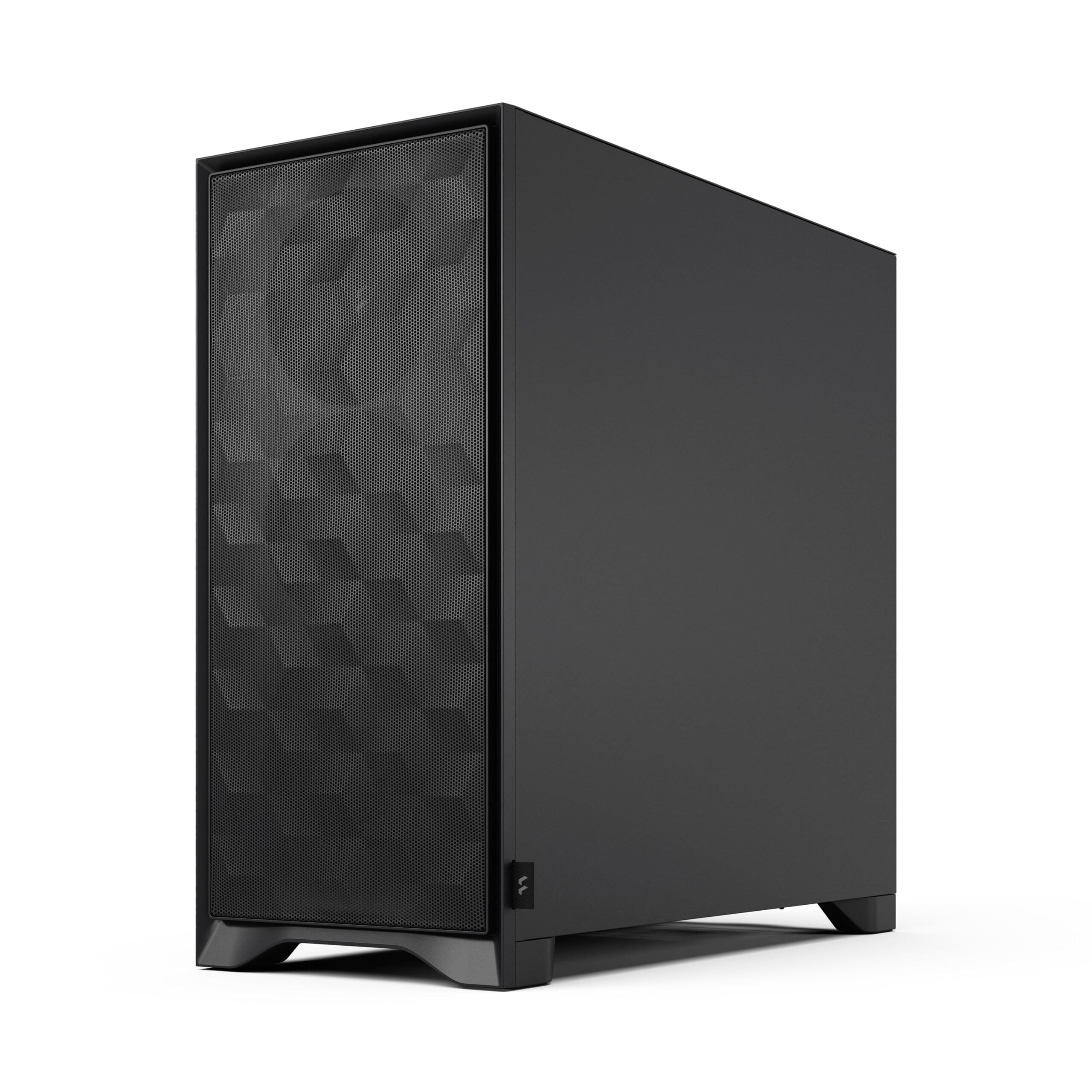 Una torre PC nera con pannello frontale in mesh poggia su sfondo bianco.