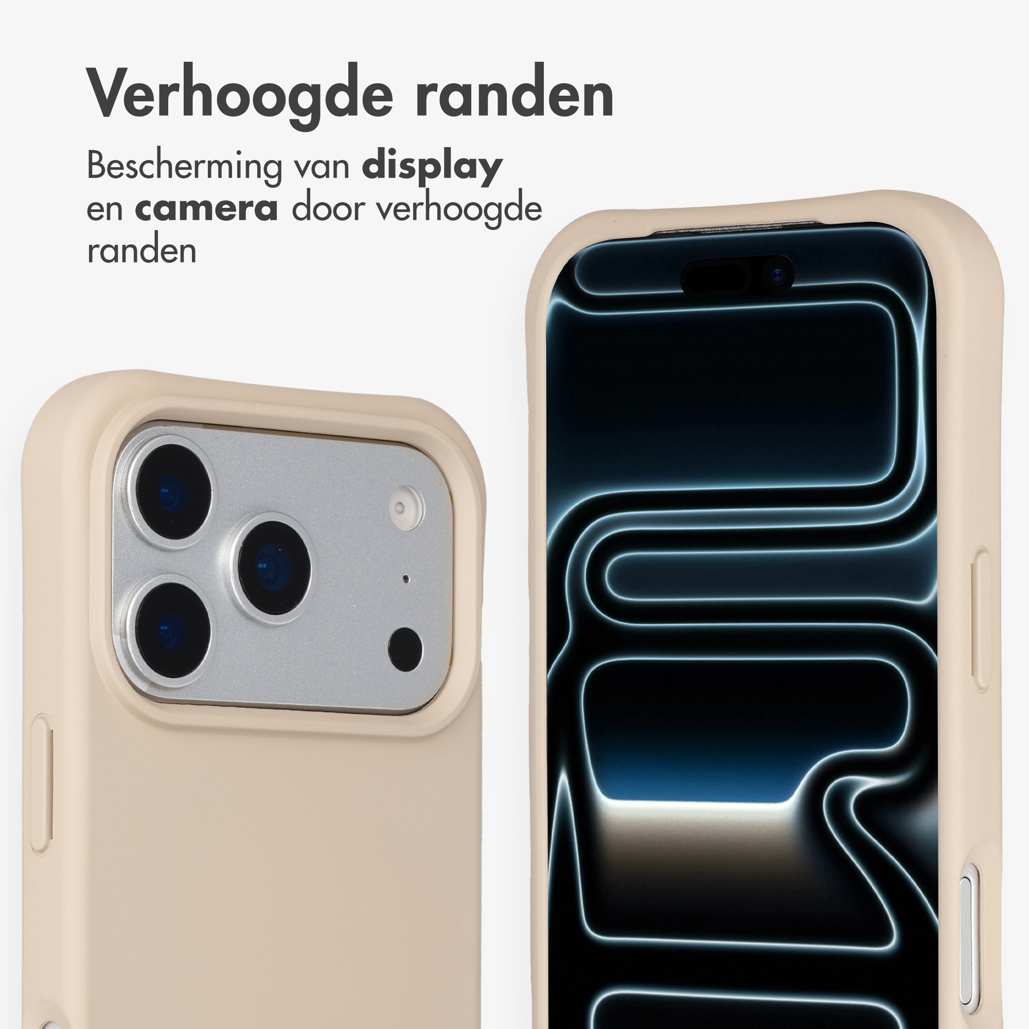 Een licht beige telefoonhoes toont de achterkant met drie camera's en de voorkant met display.