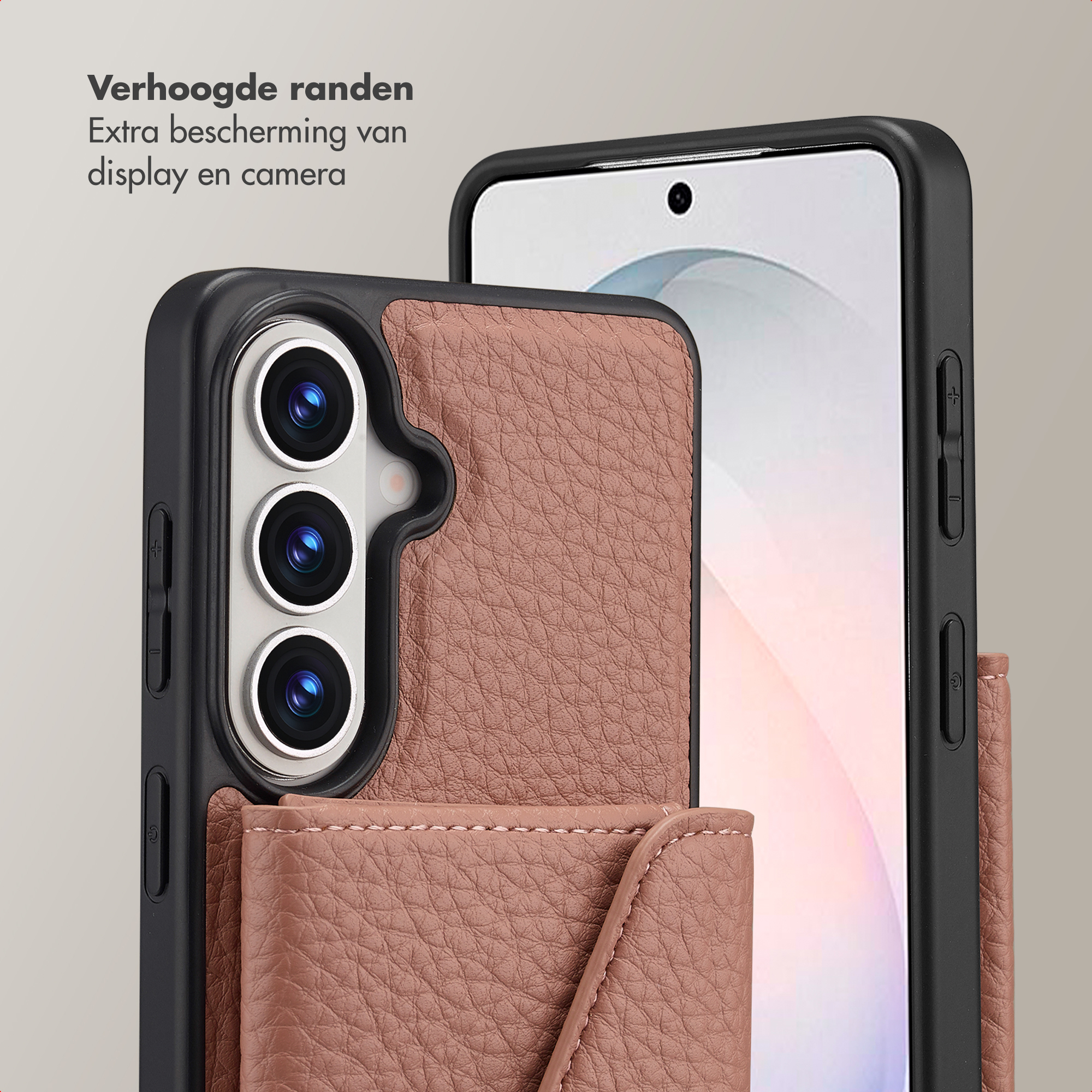 Custodia marrone per telefono con porta carte e bordi rialzati per proteggere schermo e fotocamera.