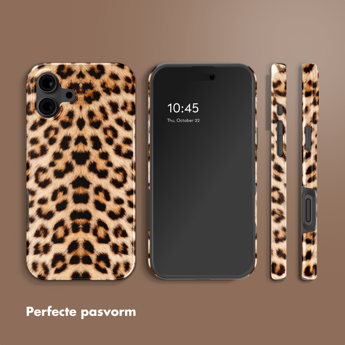Coque de téléphone léopard à côté d'un smartphone.
