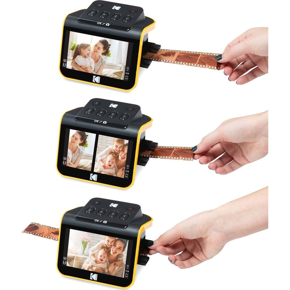Ein Kodak-Filmbetrachter mit drei Ansichten von Familienfotos, die durchgezogen werden.