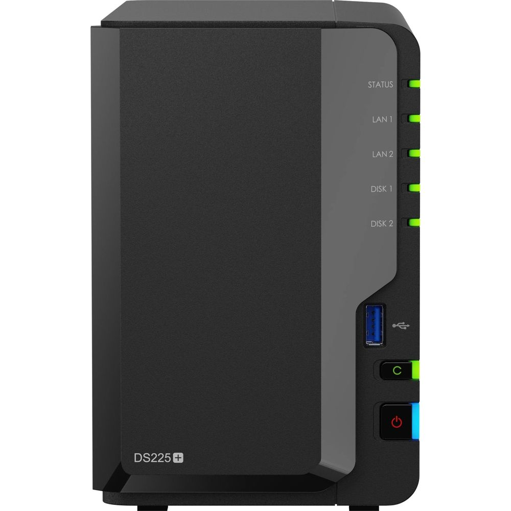 Appareil NAS noir avec voyants d'état, ports USB et bouton d'alimentation.