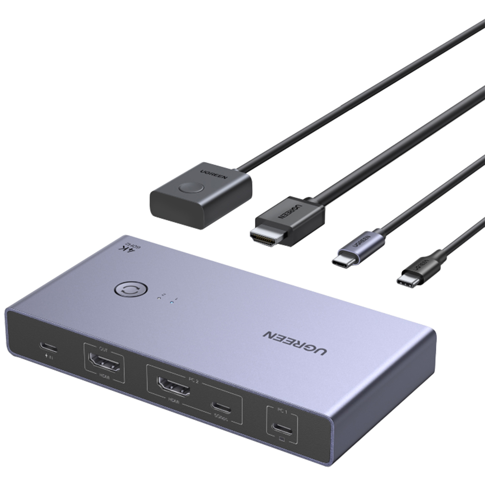 Uno switch UGREEN argentato con porte HDMI e USB-C e tre cavi.