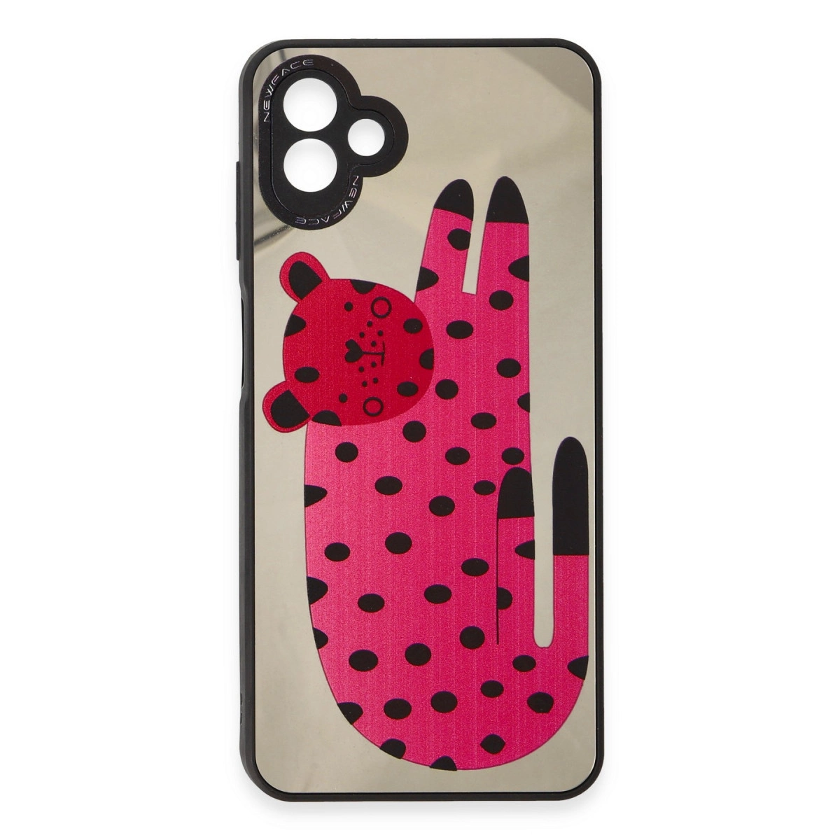 Siyah puantiyeli pembe telefon kılıfı ve leopar deseni.