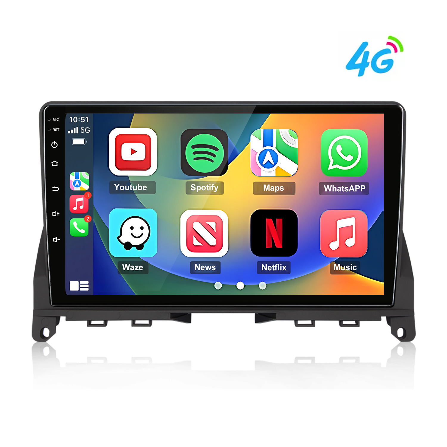 Un touchscreen dell'autoradio mostra app come YouTube, Spotify, Maps e WhatsApp.