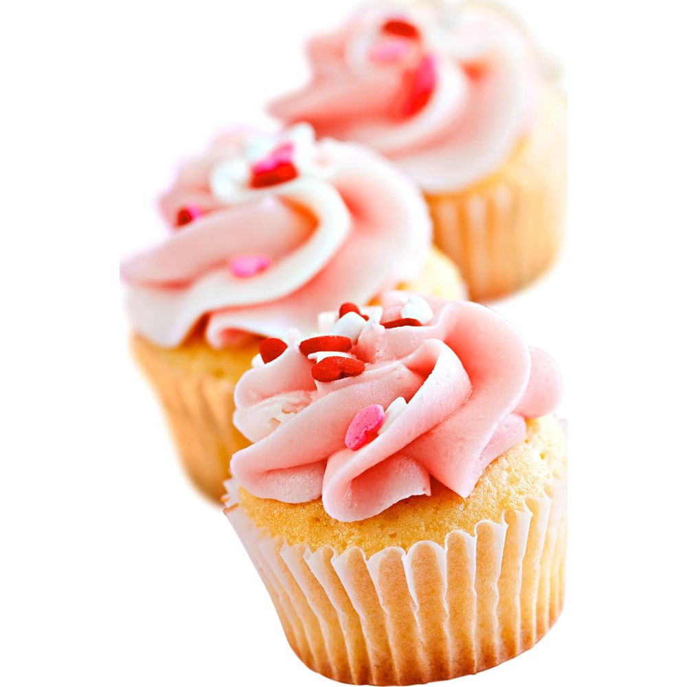 Drei Cupcakes mit rosa Zuckerguss und Streuseln auf weißem Hintergrund.
