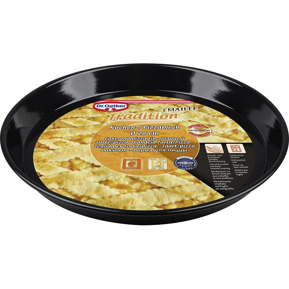 Schwarze Kuchen- und Pizzablech von Dr. Oetker mit Kuchenabbildung.