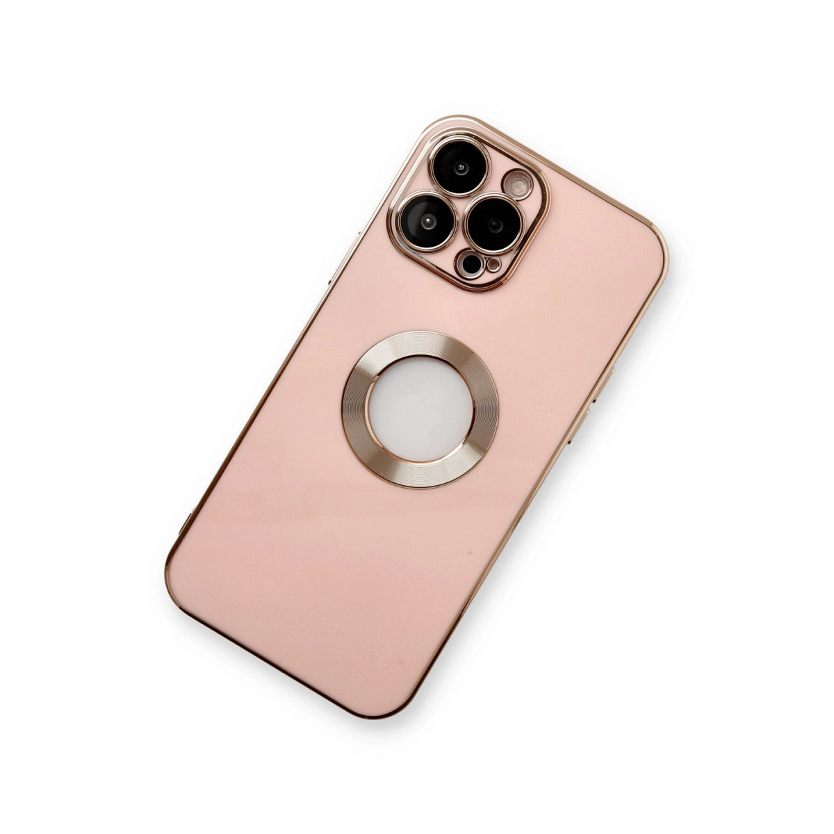 Üç kamera lensli ve halka tutuculu rose gold telefon kılıfı.